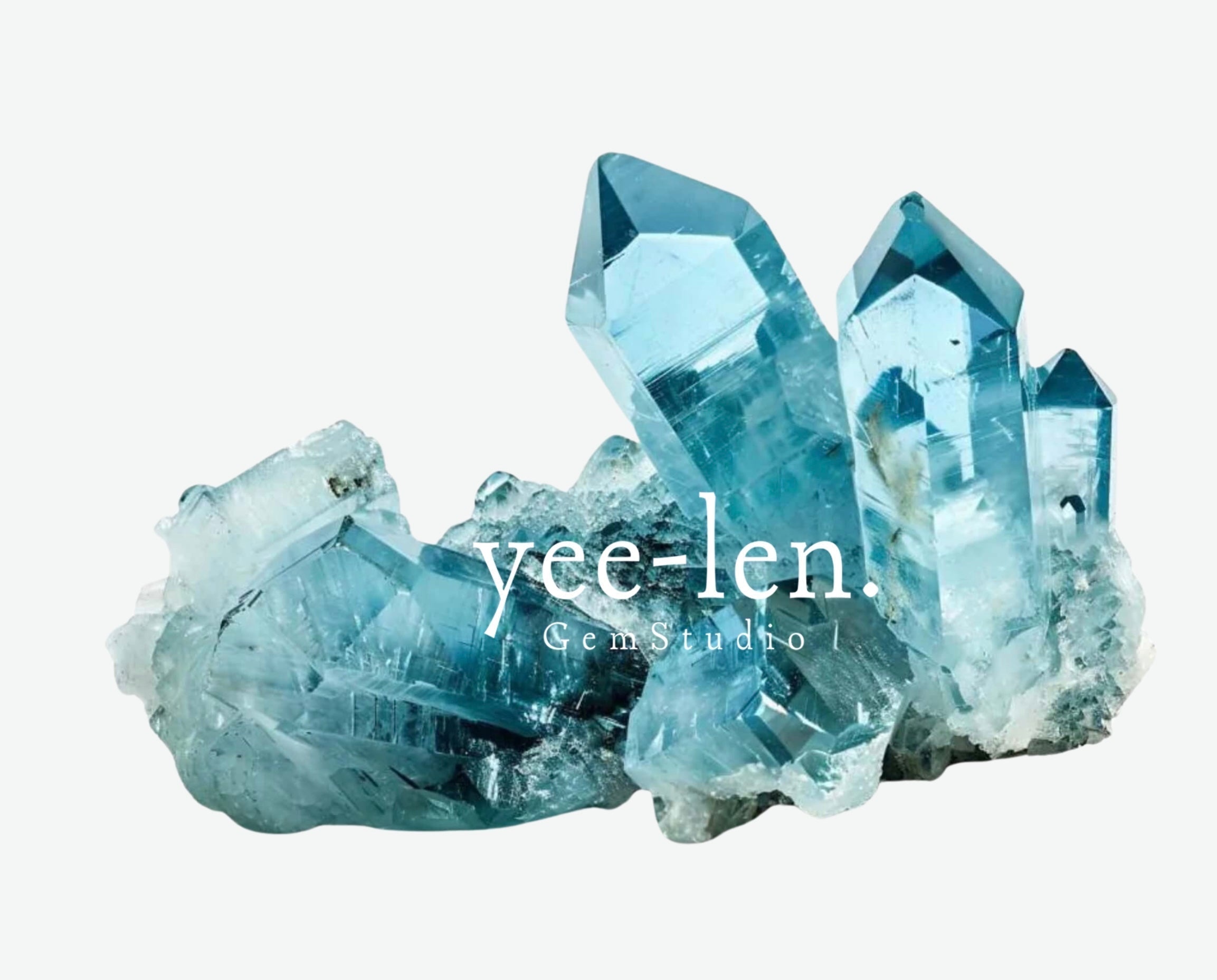 March Birthstones: The Allure of Aquamarine and Bloodstone
